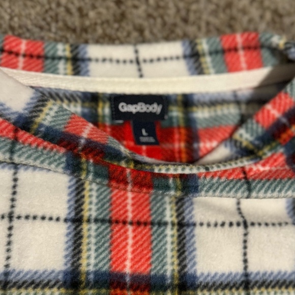 🔸SALE🔸 GAP Soft Sweater - Picture 3 of 6